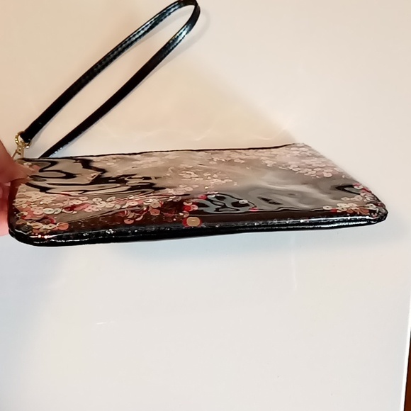 Victoria secrets wristlet - Picture 5 of 5